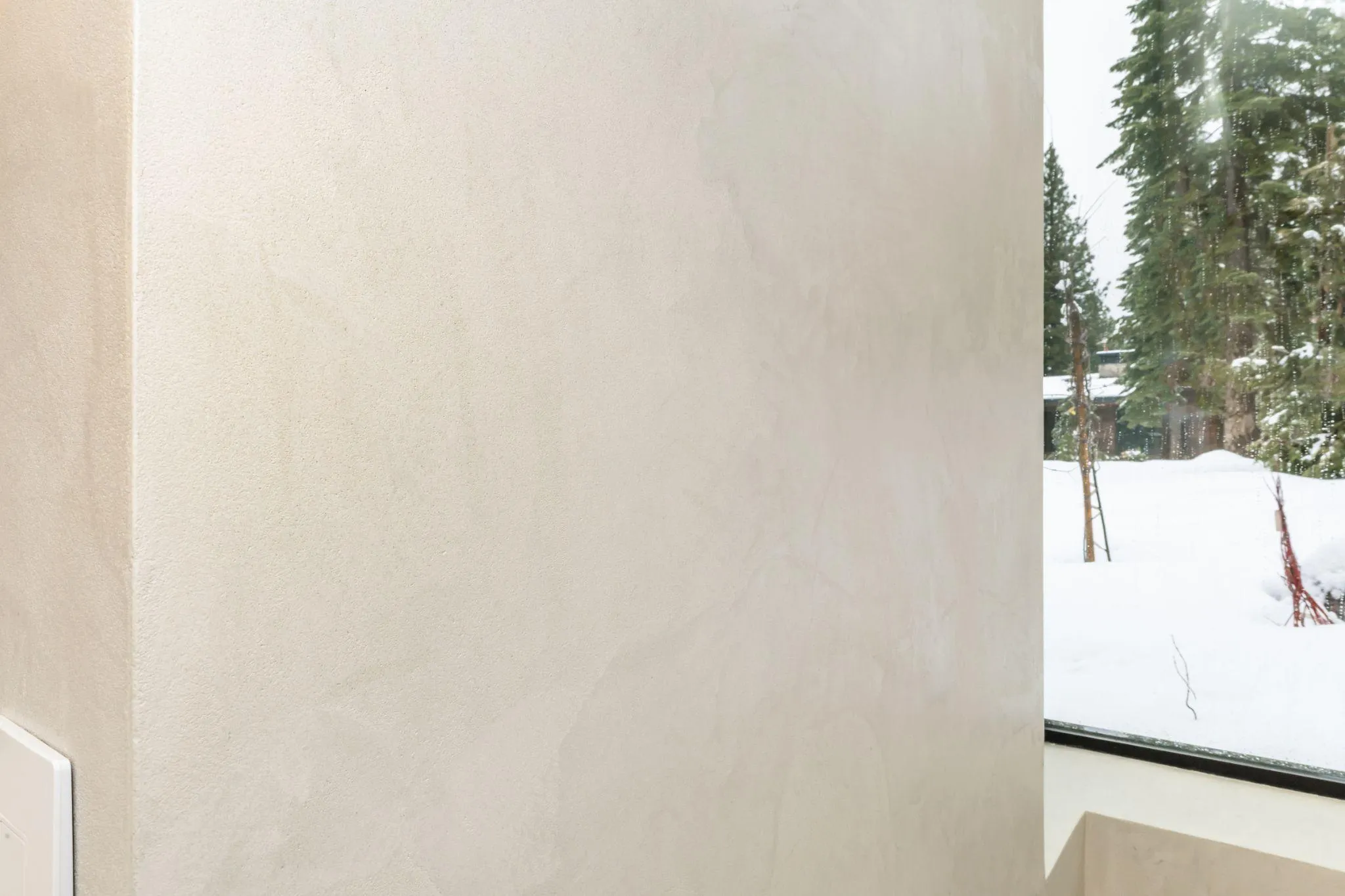 Wall-to-Floor Waterproof finish by Rebel Venetian — Truckee & Tahoe (1)
